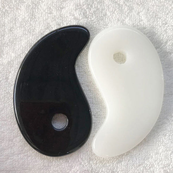 Gua Sha At The Back Neck And Waist